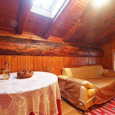 Diana Apartment